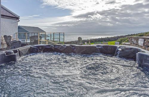 Holyhead House | Goferydd, South Stack, Anglesey, 4 bed luxury home, hot tub, dog friendly