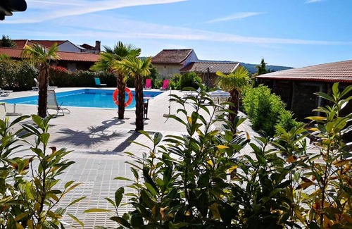 Armamar Cabin | Gojim Casa Rural - Standard Double Room with Private Bathroom 3
