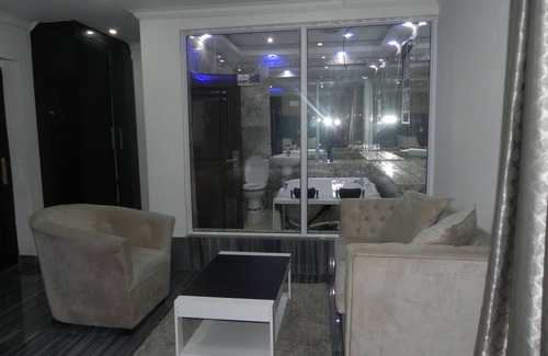 Greater Johannesburg Metropolitan Area Hotel | Gold Crown international Hotel