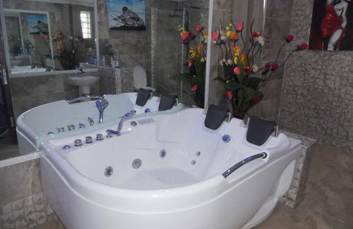 Greater Johannesburg Metropolitan Area Hotel | Gold Crown international Hotel