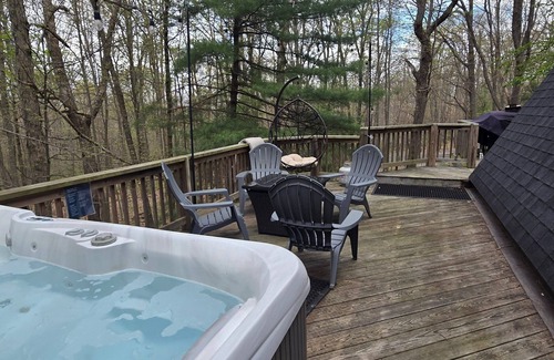 Sky Valley House | Golden A Frame- 3 bedroom with hot tub and community amenities