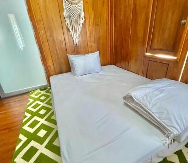 Sekotong Barat Hotel | Golden Beach Hotel Sekotong