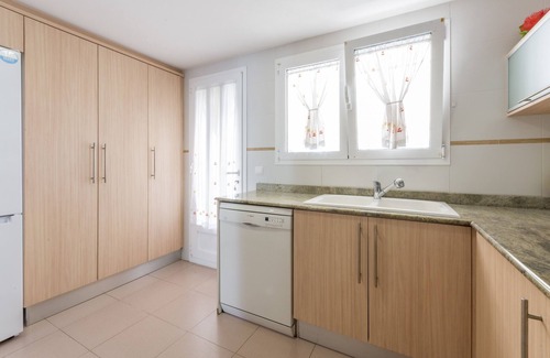 Playa de Gandia House | GOLDEN - Chalet with shared pool in Playa de Gandia. Free WiFi