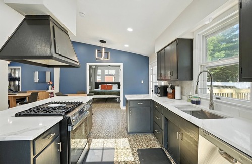 Valparaiso House | Golden Dunes Stay Valpo | 5 BR, 3 King Beds | Game Area + Fire Pit + Deck Lounge