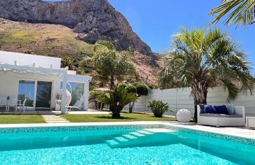 Terrasini Villa | Golden Holiday 2 Ville con piscine indipendenti e separate