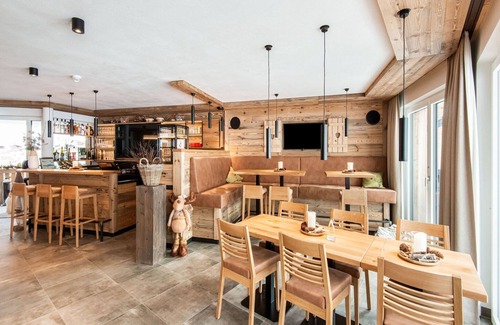 Rauris Apartment | Golden Lodges Resort near the ski lift