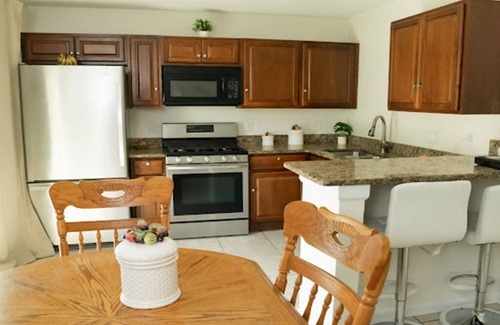 Southwest Orlando House | Golden Palms On Aventura Blvd