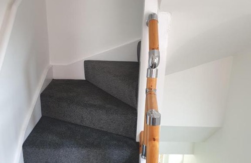 Ainley Top Apartment | Golden Plover at Plover Cottage Lindley