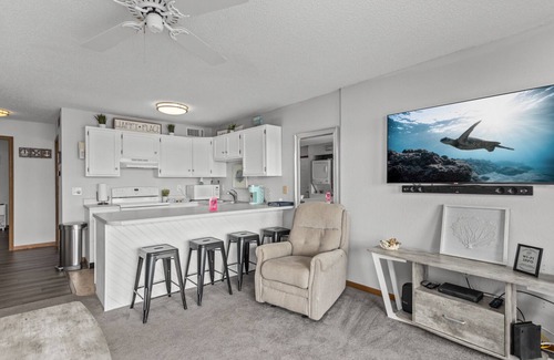 Osage Beach Condo | Golden Reef C-103 - Take in the Sunsets!