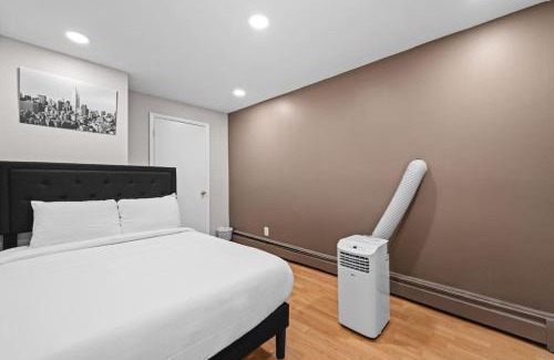 Constable Hook Apartment | Golden Retreat 20 Min to NYC