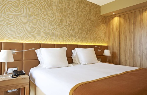 Montfavet Hotel | Golden Tulip Avignon Le Paradou