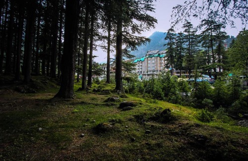 Old Manali Hotel | Golden Tulip Manali