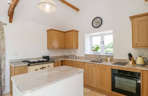 Olveston Cottage | GOLDEN VALLEY BARN, family friendly in Oldbury-On-Severn