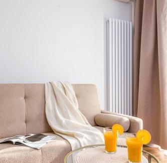 Warsaw Apartment | Golden Wings Warszawa by Aparo - Cicha Okolica, Nowy Apartament, Taras, Łóżeczko dla dziecka, Nowoczesne Bemowo
