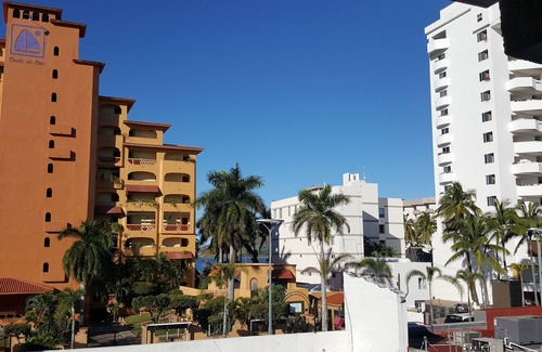 Zona Dorada Condo | GOLDEN ZONE ! GORGEOUS 2 BEDRM ACROSS FROM BEACH.nTAMBIEN HABLO ESPANOL !