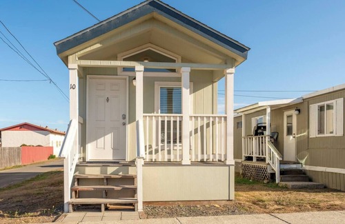 Fort Bragg House | GoldenGlow! DTFB. SameDayBooking
