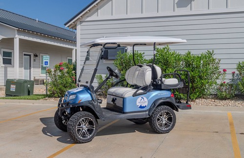 Port Aransas Cottage | Golf Cart Included, Shared Pool, Parking for 1 Vehicle, Pet Friendly