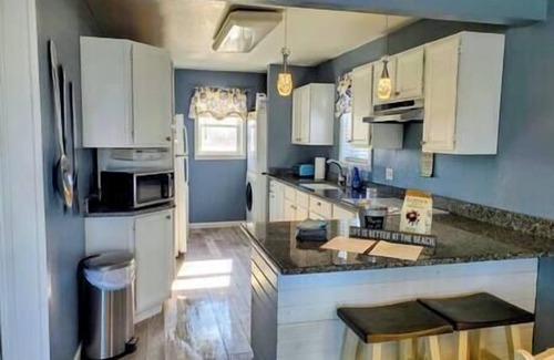 Oak Harbor House | Golf Cart- Lake Erie Water Front Beach House