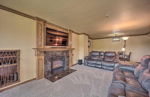 Afton Apartment | Golf Course and Lake Views Cozy Afton Condo!