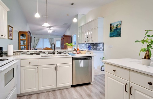 Alachua House | Golf Course Community Home Near Springs & Swimming