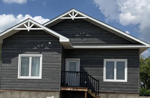 Elbow Cabin | Golf Course property--10 min walk to beach & Lake Diefenbaker.