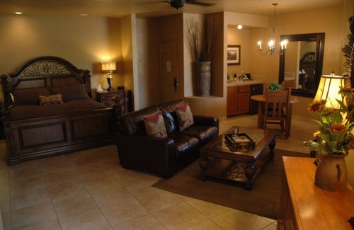 Gold Canyon Resort | Golf course resort style condo