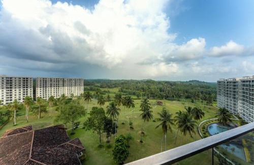 Polgasowita Apartment | Golf Course Retreat - Pool,Parking,Wi-fi & Sunset