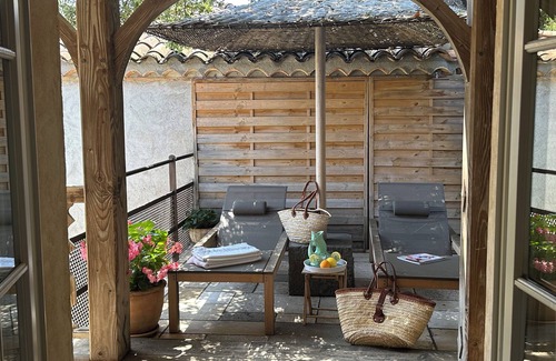 Cavalaire-sur-Mer Villa | Golf de St-Tropez - Clos Des 7 Palmiers on the beach