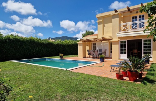 Sao Pedro de Penaferrim Ski Chalet | GOLF LOVERS PARADISE 4BR VILLA WITH POOL