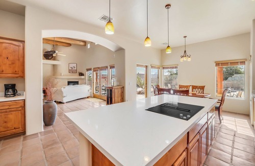 Maricopa County House | Golf, Swim, Relax! 4 Bdrm w Pool & Putting Green!
