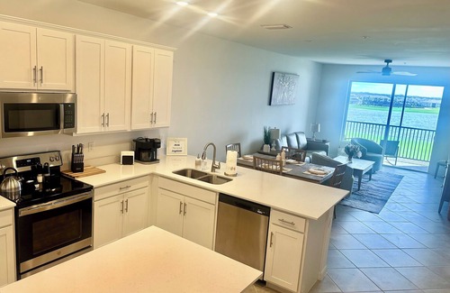 Immokalee Condo | Golfers Dream! Resort style 2 bedroom condo in The National Golf & Country Club.