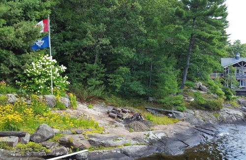 Georgian Bay House | Golfing, Swimming, Skiing, Boating, Kayaking and canoeing, & Fishing