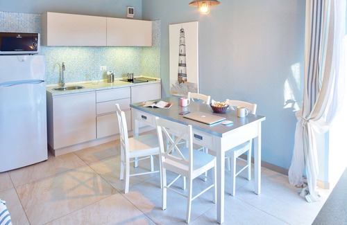 Golfo Aranci Apartment | Golfo Aranci - apartment for 2 people, directly on the beach, with terrace and sea-view