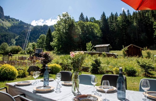 Les Prodains Ski Chalet | Gondola to Avoriaz 500m walk