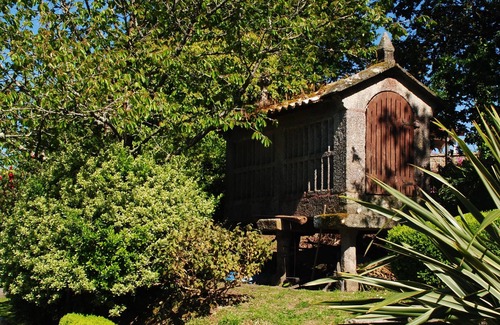 Gondomar House | Gondomar House with garden and pool near the beach and mountains