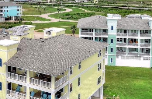 Red Fish Cove Condo | Gone Coastal- Beach Front, Ocean Views, Next to Beach Walkover.