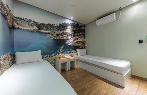 Gongju Hotel | Gongju Soo