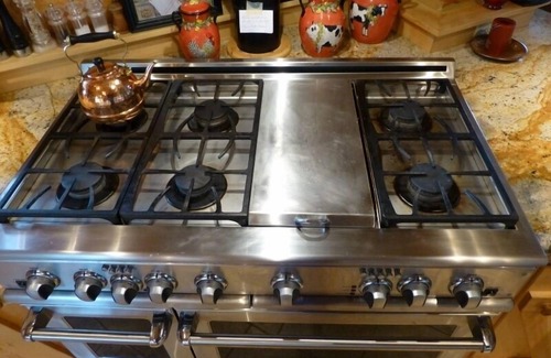 Baker City House | Good Bear Ranch House Retreat. Host a Family Reunion or a Refreshing Retreat