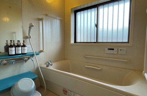 Miyazaki House | Good old comfortable Japanese house, completely private space, "Private lodging KUMANO" Easy access to Aoshima Shrine and the world's best surfing spots.