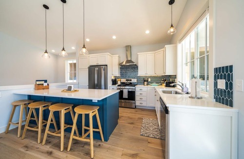 Chelan House | Good Vibes at The Lookout At Lake Chelan