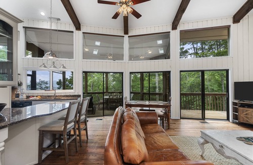 Cullowhee House | Good Vibes Only! - With firepit and view of Lake Glenville