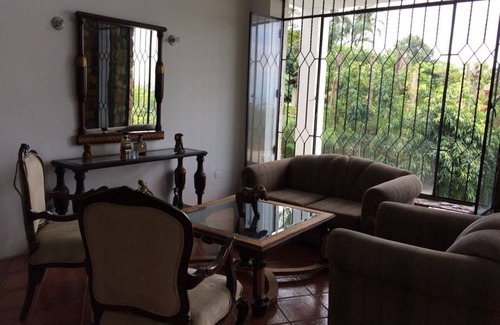 Cali Villa | GOOD VIEW SWIMMING POOL AND NATURE