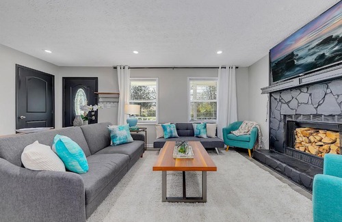 Austell House | GoodKarma Rentals Spacious and Comfy Abode in Austell