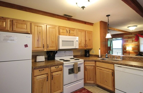 Bryson City House | Gorge-ous View Cabin