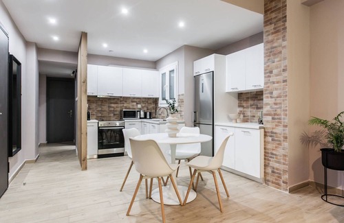 Kolonaki Apartment | Gorgeous 1BR Apartment in Kolonaki