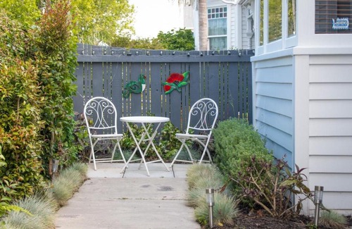 Ponsonby House | Gorgeous 2 Bedroom Guest Suite in Herne Bay