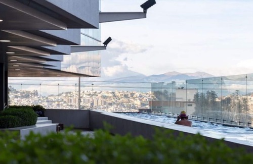 Quito Apartment | Gorgeous 2 Bedroom Luxury Apartment With Pool, Gym, View & More in Quito
