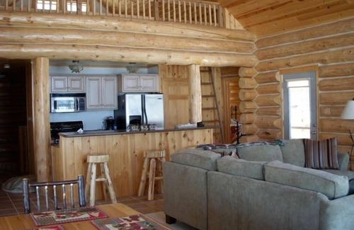 Longville Cabin | Gorgeous 3 Bdrm Log Cabin on Woman Lake with Beautiful Views