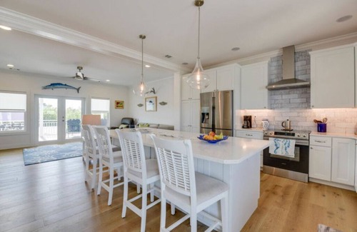 Ramrod Key House | Gorgeous 3 Bedroom 2 Bath Canal Front Home With Great Boating