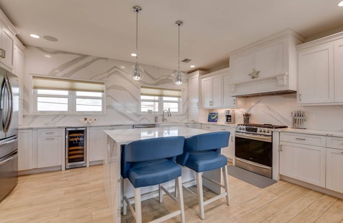 Ramrod Key House | Gorgeous 4 bedroom 5 bath pool home with excellent boating